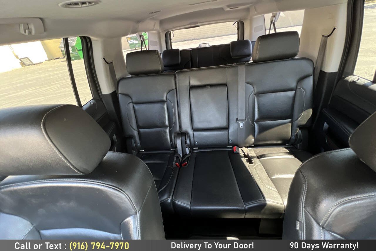 Used 2020 Chevrolet Suburban LT AWD/4WD image 23