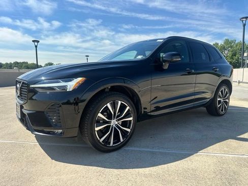 Certified 2024 Volvo XC60 B5 Plus w/ Climate Package AWD/4WD image 4