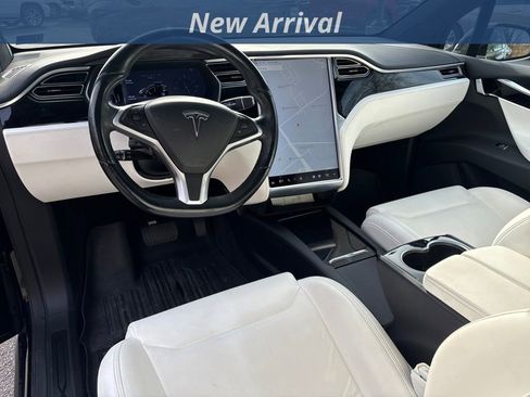 Used 2016 Tesla Model X 75D image 7