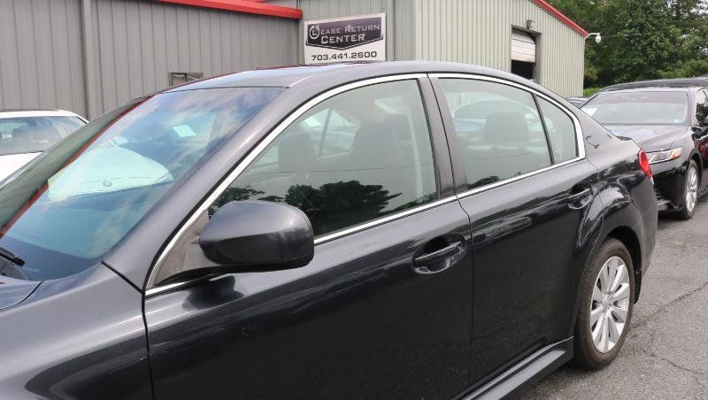 Used 2010 Subaru Legacy 3.6R Limited AWD/4WD image 4