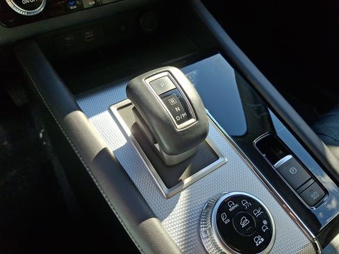 Used 2024 Mitsubishi Outlander SEL AWD/4WD image 15