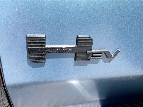 Used 2024 GMC Hummer EV 3X w/ Omega Edition AWD/4WD image 26