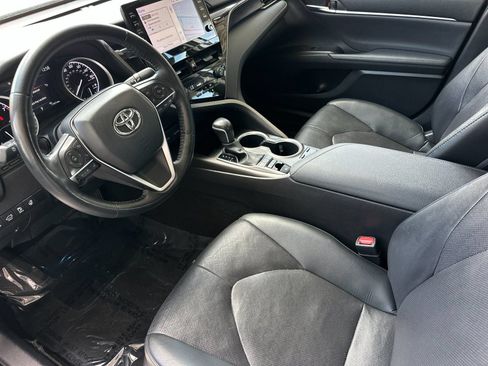 Used 2023 Toyota Camry XLE w/ Navigation Package FWD image 9
