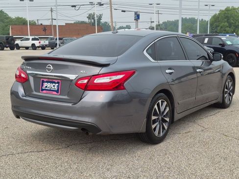 Used 2016 Nissan Altima 2.5 SL w/ 2.5 Technology Package FWD image 5