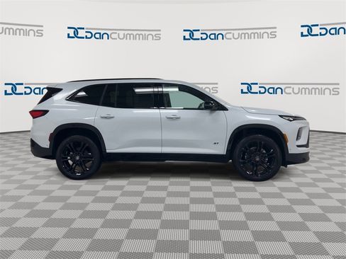 New 2026 Buick Enclave Sport Touring w/ Super Cruise Package image 9