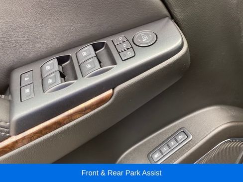 Used 2018 Chevrolet Tahoe LT w/ LT Signature Package AWD/4WD image 18