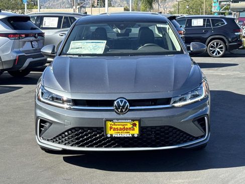 New 2026 Volkswagen Jetta SE image 2