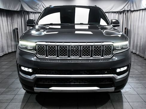 Used 2022 Jeep Grand Wagoneer Series II w/ Convenience Group III AWD/4WD image 2