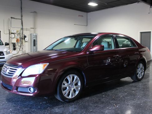 Used 2008 Toyota Avalon XLS FWD image 7