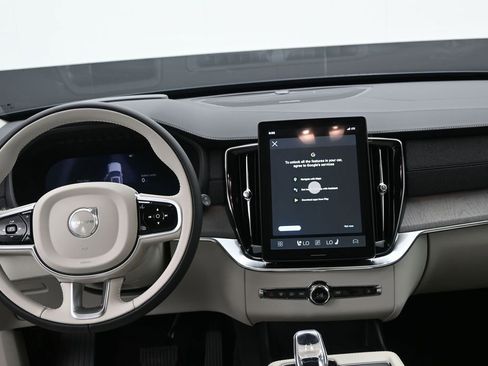 New 2026 Volvo XC90 T8 Ultra w/ Protection Package Premier AWD/4WD image 12