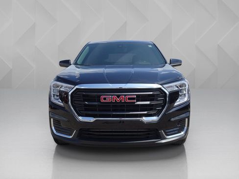 Used 2024 GMC Terrain SLE FWD image 7