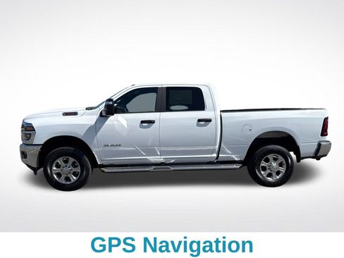 Used 2026 RAM 2500 Big Horn AWD/4WD image 2