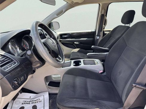 Used 2015 Dodge Grand Caravan SXT FWD image 9