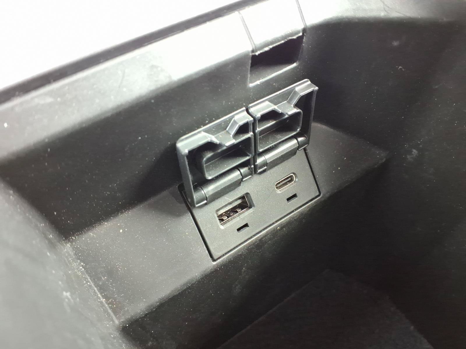 Used 2022 Toyota Camry LE FWD image 8