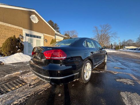 Used 2014 Volkswagen Passat 3.6 SEL Premium image 5