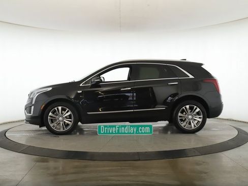 Used 2025 Cadillac XT5 Premium Luxury image 9
