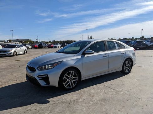 Used 2019 Kia Forte S image 5