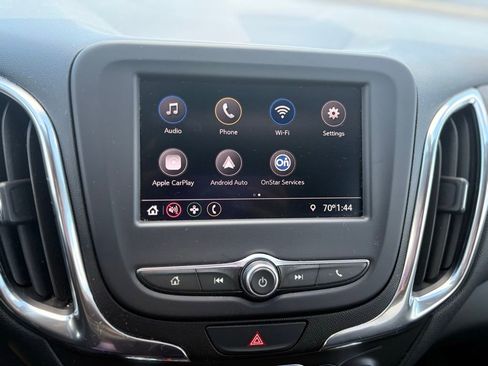 Used 2020 Chevrolet Equinox LT w/ Driver Convenience Package image 17