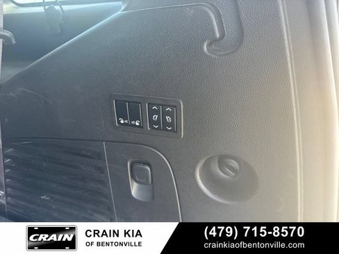 Used 2015 GMC Yukon Denali w/ Premium Package AWD/4WD image 20