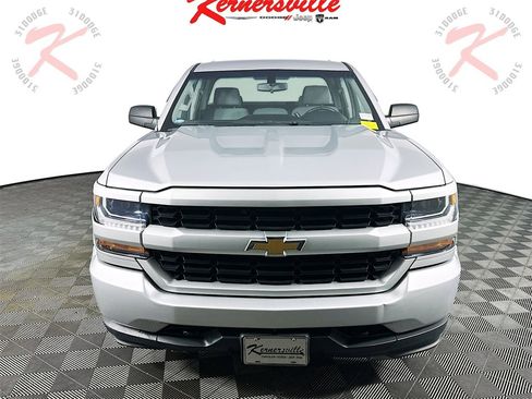 Used 2017 Chevrolet Silverado 1500 Custom w/ Custom Convenience Package image 2