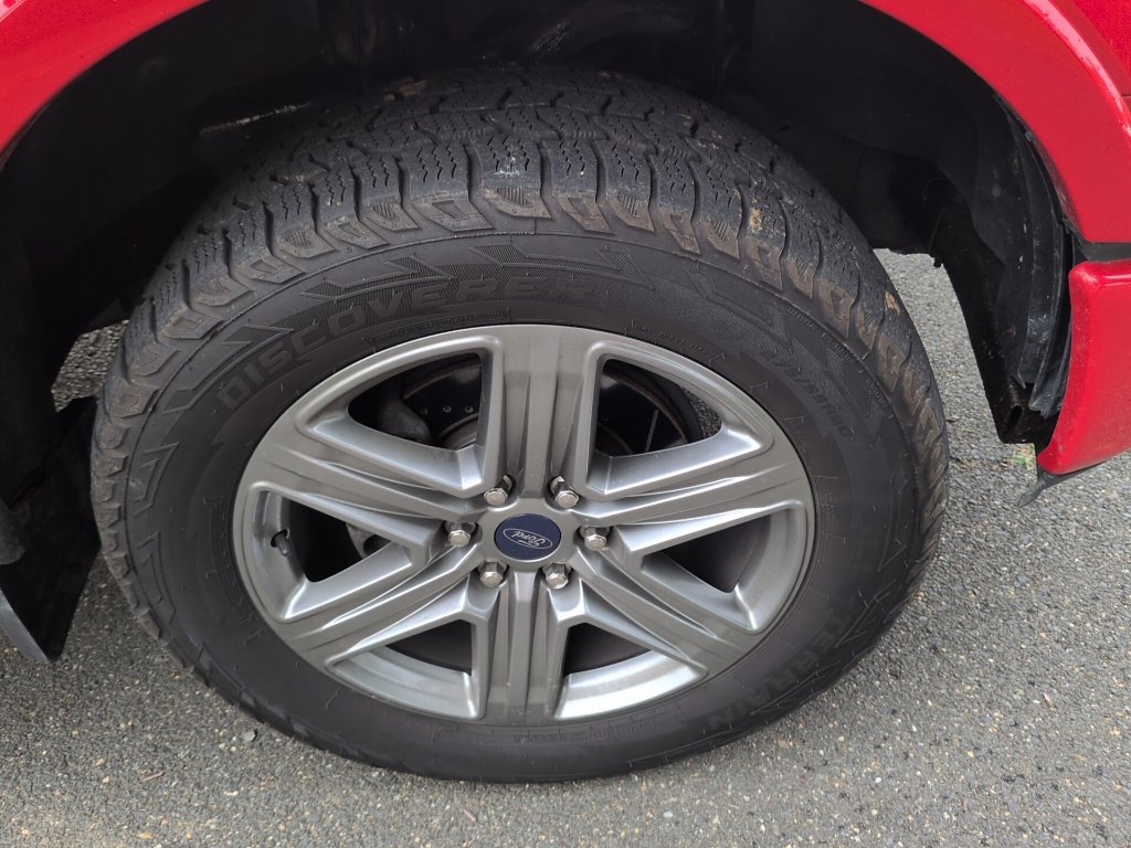 Used 2018 Ford F150 XLT w/ Equipment Group 302A Luxury AWD/4WD image 8