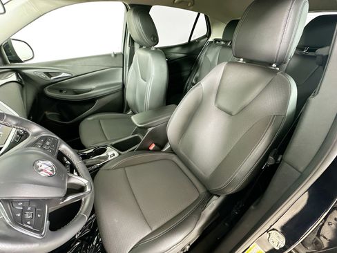 Used 2023 Buick Encore GX Preferred w/ Cold Weather Comfort Package AWD/4WD image 26