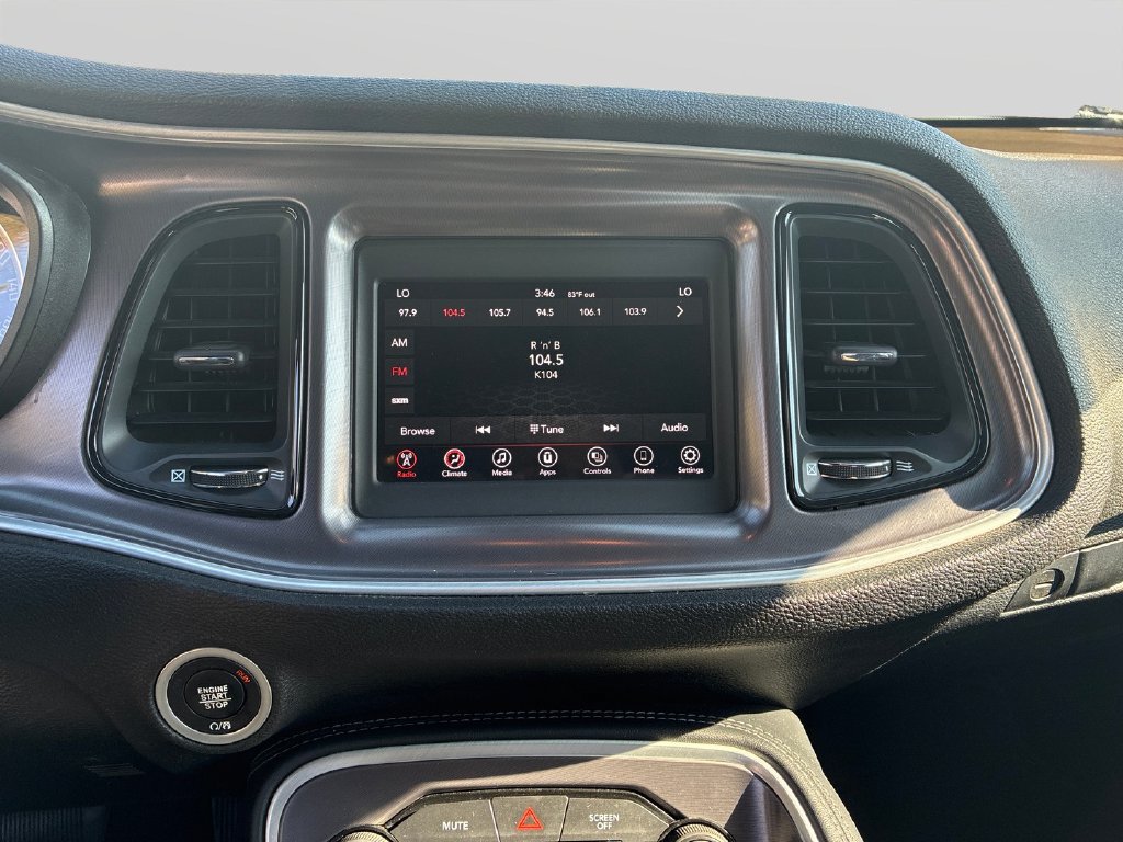 Used 2021 Dodge Challenger SXT w/ Driver Convenience Group RWD image 13