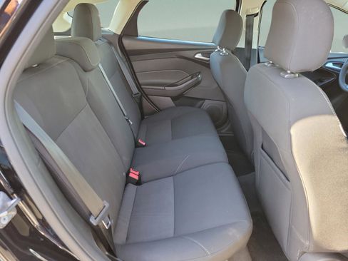 Used 2016 Ford Focus SE image 26