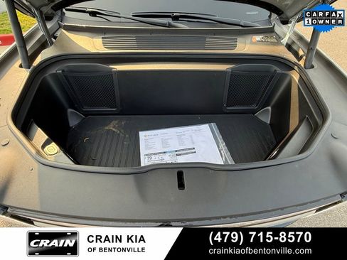 Used 2025 Rivian R1T Adventure image 31