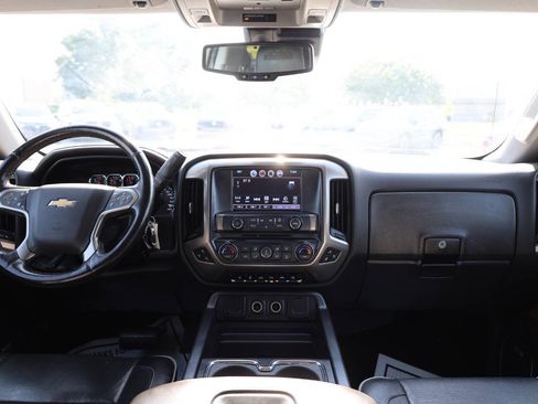 Used 2017 Chevrolet Silverado 1500 High Country AWD/4WD image 14