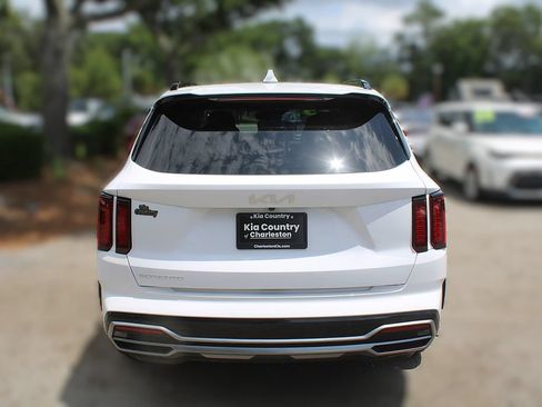 Certified 2023 Kia Sorento S w/ Panoramic Sunroof Package FWD image 8