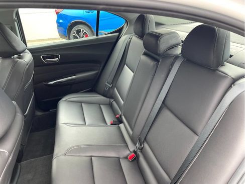 Used 2019 Acura TLX FWD image 9