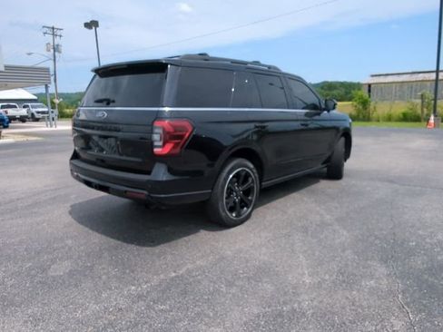 Used 2023 Ford Expedition Limited AWD/4WD image 36