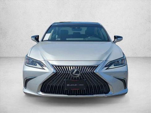 Used 2020 Lexus ES 350 w/ Premium Package FWD image 3