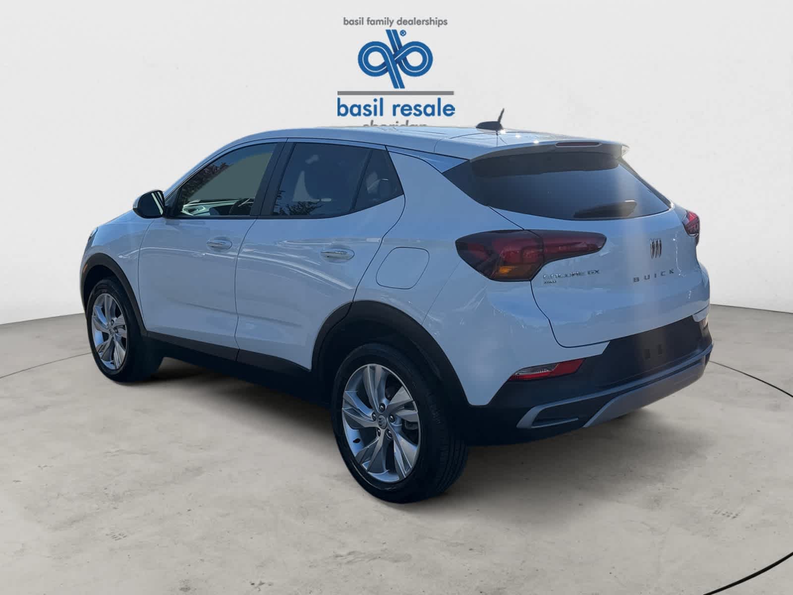 Used 2025 Buick Encore GX Preferred w/ Comfort Package AWD/4WD image 5