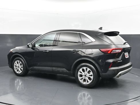 Used 2024 Ford Escape Active w/ Cold Weather Package FWD image 3