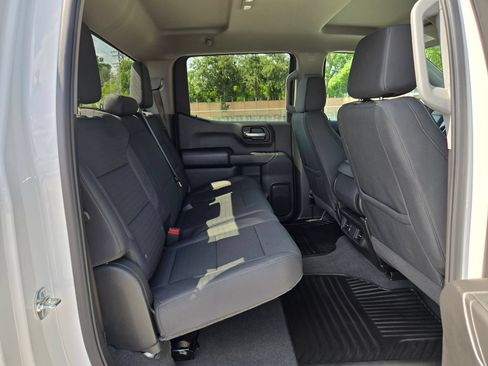 Used 2025 Chevrolet Silverado 1500 Custom Trail Boss AWD/4WD image 25
