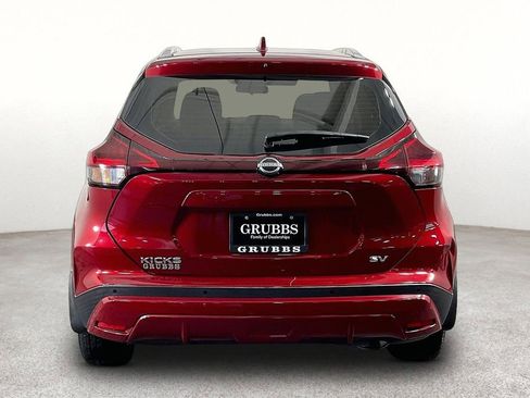 Used 2022 Nissan Kicks SV FWD image 5