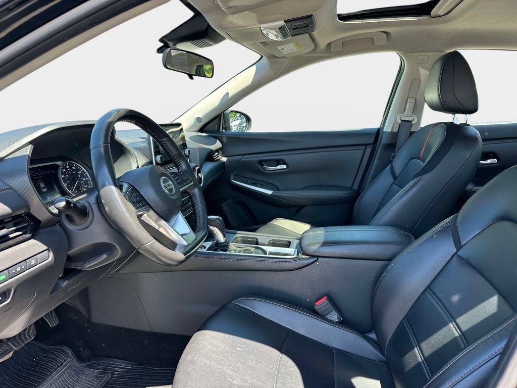Certified 2023 Nissan Sentra SR w/ SR Premium Package FWD image 21