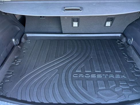 Used 2025 Subaru Crosstrek 2.5i Limited w/ Crosstrek Mirror Package image 15