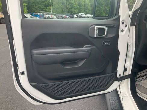 Used 2026 Jeep Wrangler Unlimited Sport AWD/4WD image 17