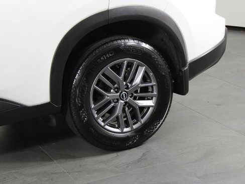 Certified 2025 Nissan Rogue S FWD image 15