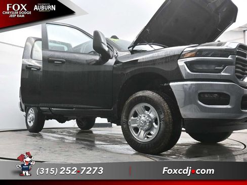 New 2026 RAM 2500 Tradesman w/ Chrome Appearance Group image 32
