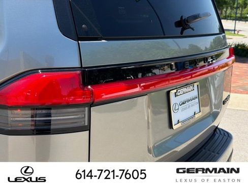 New 2026 Lexus GX 550 AWD/4WD image 14