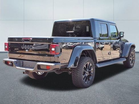 Used 2023 Jeep Gladiator Overland image 25