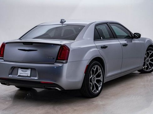 Used 2015 Chrysler 300 S image 11