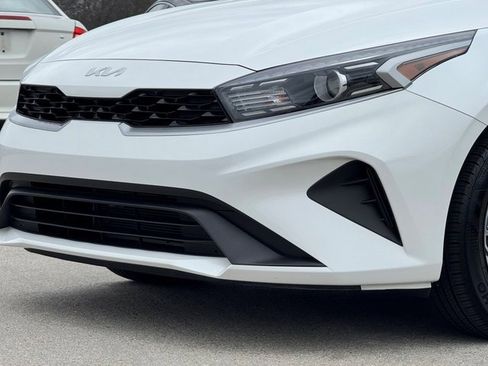 Used 2024 Kia Forte LXS w/ LXS Technology Package image 3