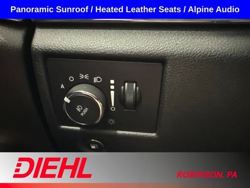 Used 2018 Jeep Grand Cherokee Limited AWD/4WD image 25