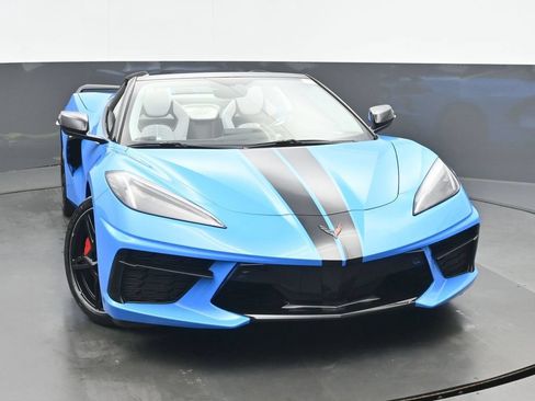 Used 2022 Chevrolet Corvette Stingray Premium Conv w/ Z51 Performance Package RWD image 8
