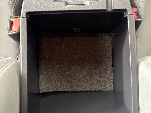 Certified 2022 Toyota Tacoma SR5 image 31